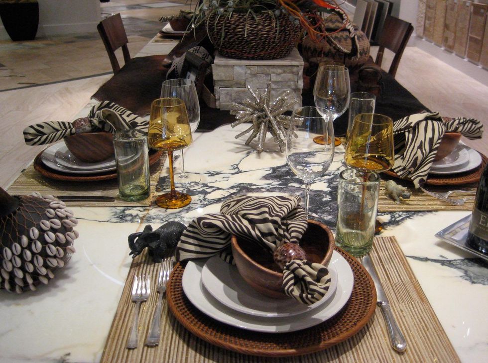 News_Houston Design Center_holiday table decorating_table decorations