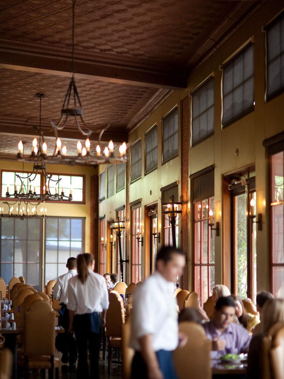 News, Hugo's, interior