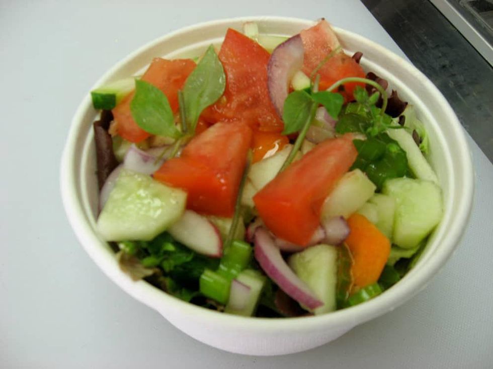 News_Janice Schindeler_food trucks_salad