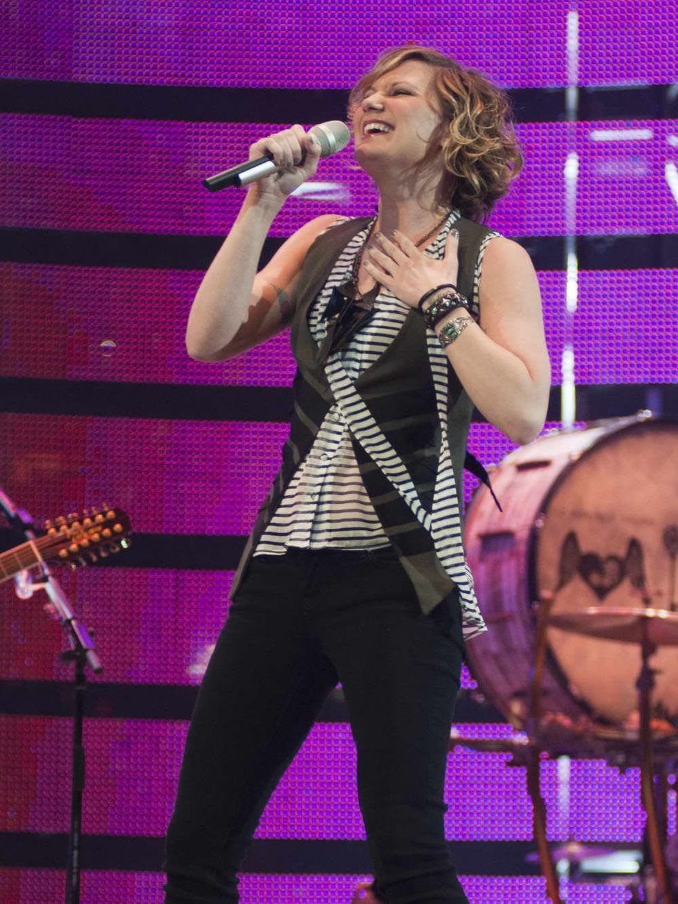 News_Jennifer Nettles_Sugarland_RodeoHouston_March 2011