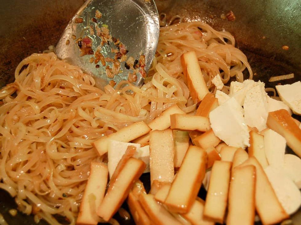 News_Joel Luks_vegging out_99 Ranch Market_Hard Tofu in Vegan Pad Thai