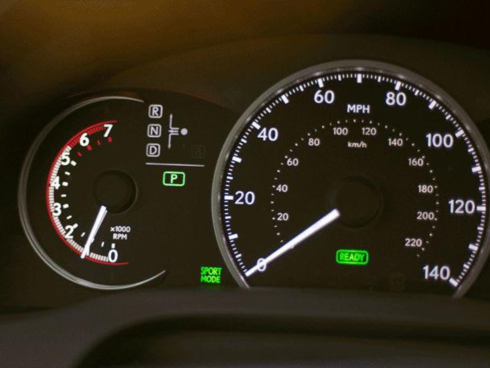 News_June13_LexusCT200h