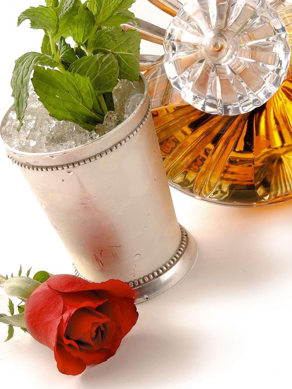News_Kentucky Derby_mint julep_silver cup_rose