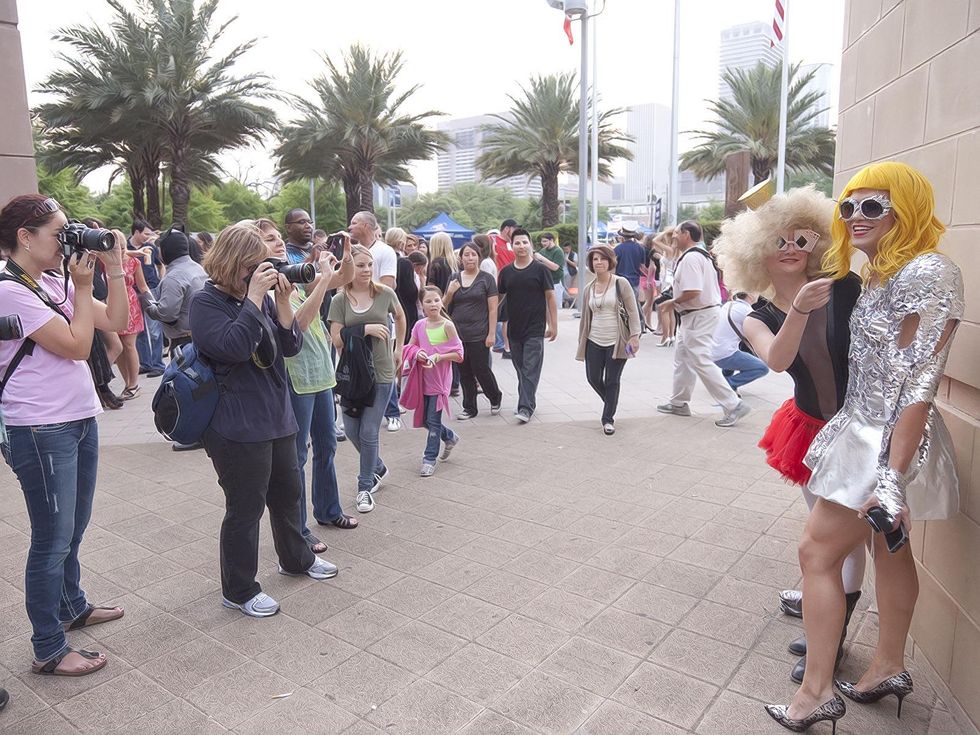 News_Lady Gaga concert_fans_April 2011
