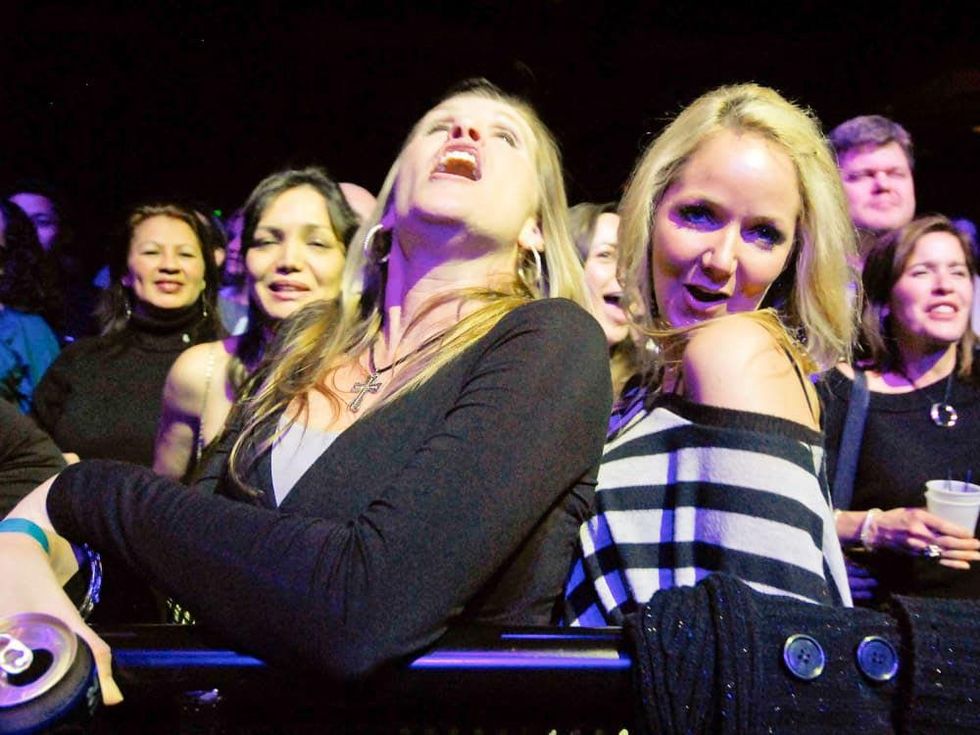 News_Le Freak_House of Blues_Dec. 30_Kim Hoskins_cross necklace_Chastity Hendrick