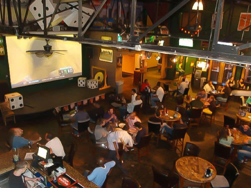 News_Lucky's_Lucky's Pub