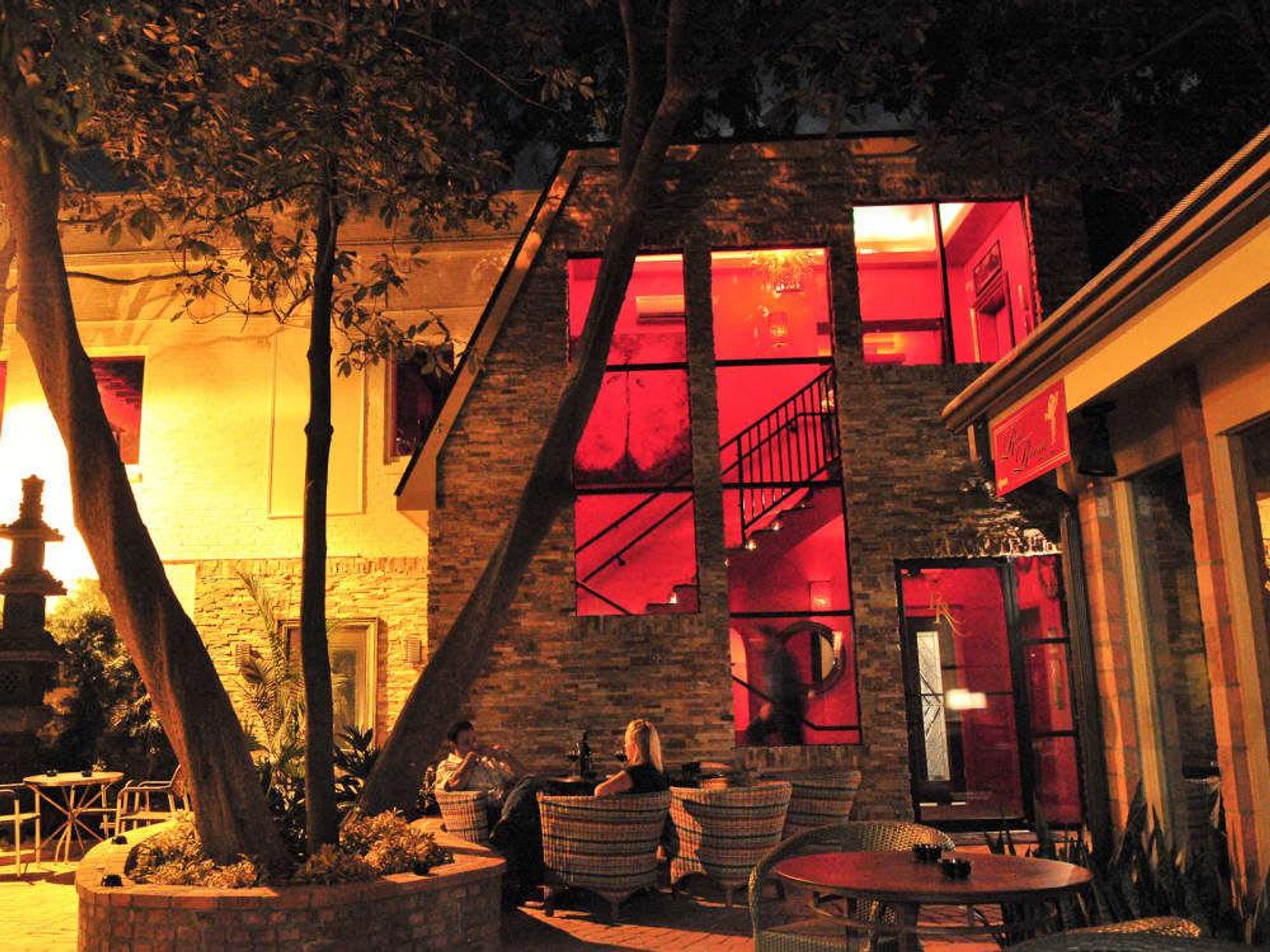 News_Marcy de Luna_Best Bars of Decade_Red Room_patio_night