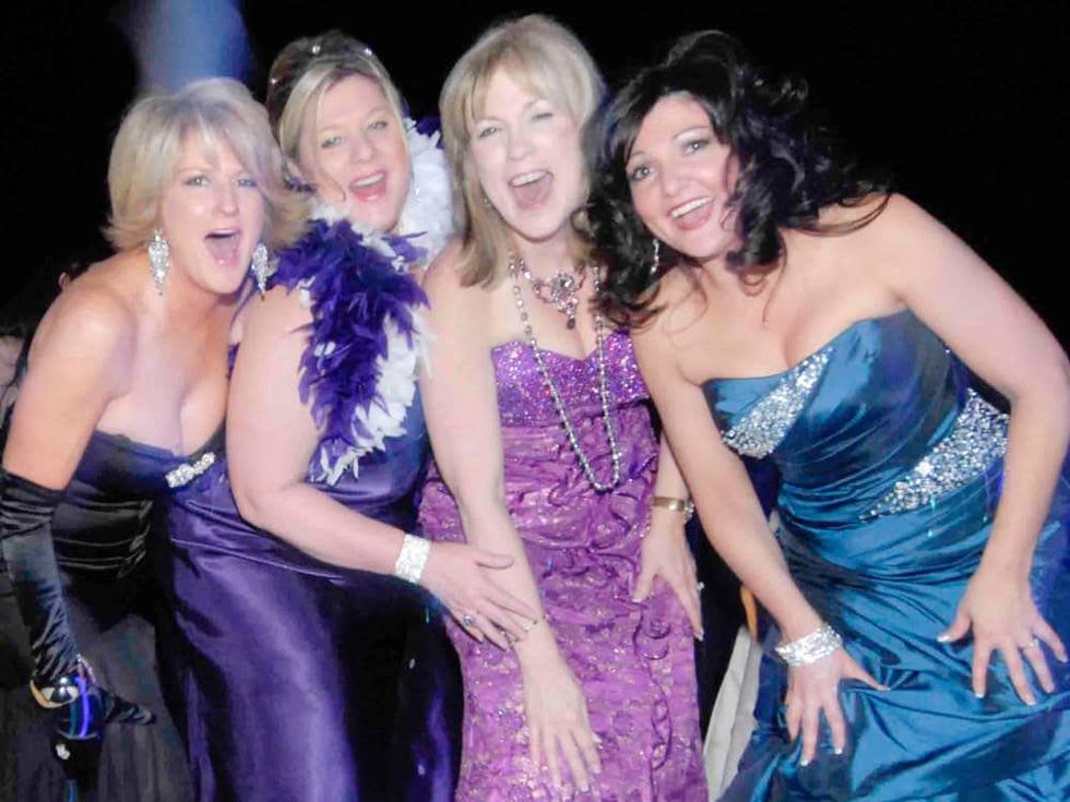 News_Mardi Gras_Feb. 2010_Galveston_Deborah Thompson_Shanna Thiem_Mary Sweeney_Jill Thiem