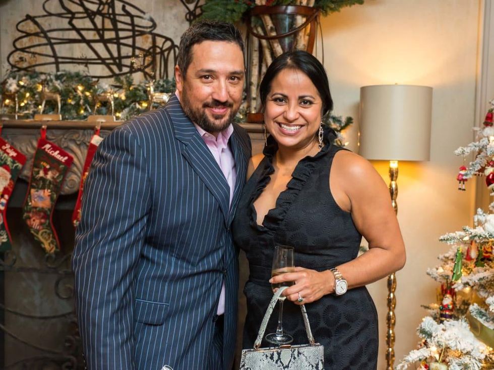 News, MD Anderson Santa's Elves, Dec. 2015, Rick DeToto, Jaime Reyna