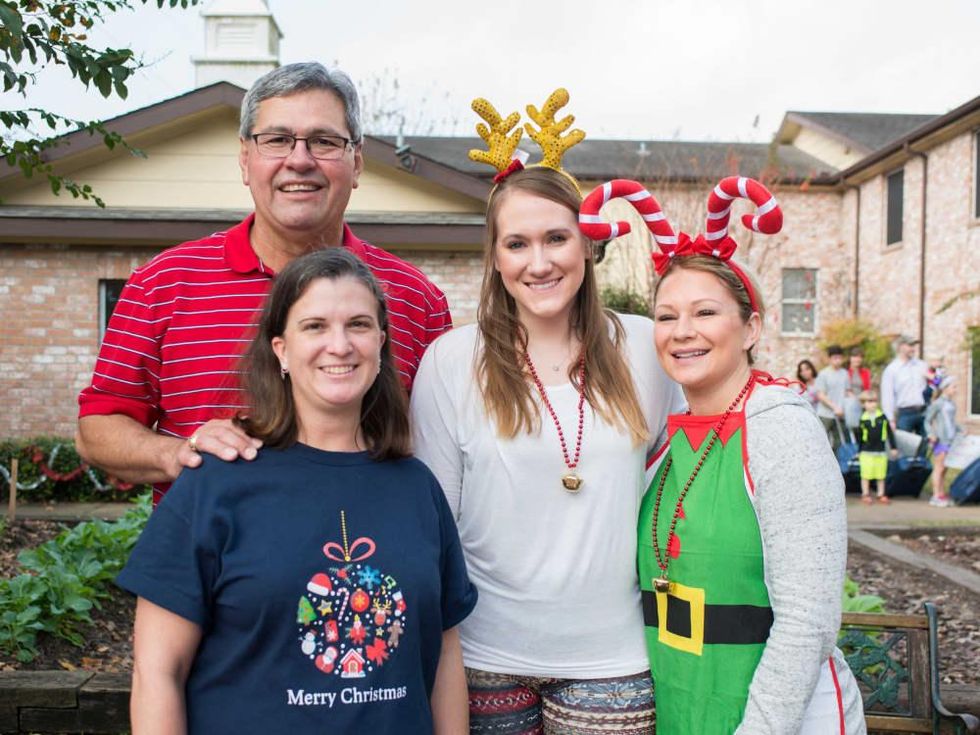 News, Mission of Yahweh Christmas, Dec. 2015, Lewis & Lara Gamboa, Becca, Megan