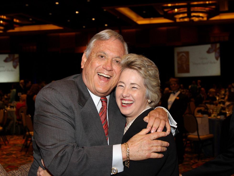 News_Museum Social_Ambassador Arthur Schechter_Annise Parker