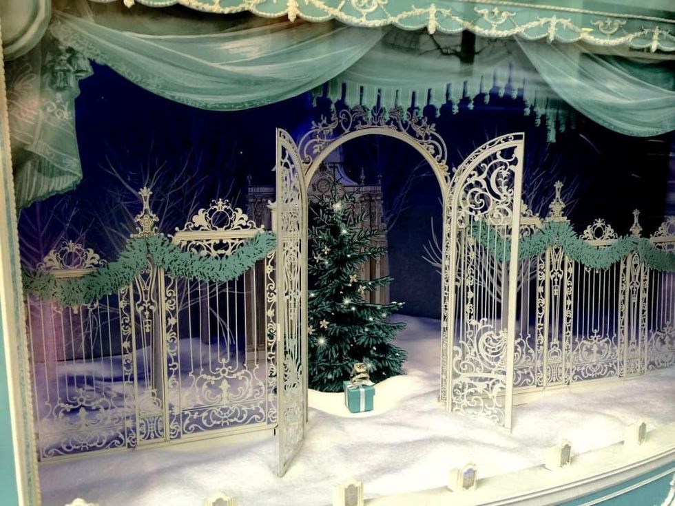 News, NYC Christmas decor, Dec. 2015, Tiffany