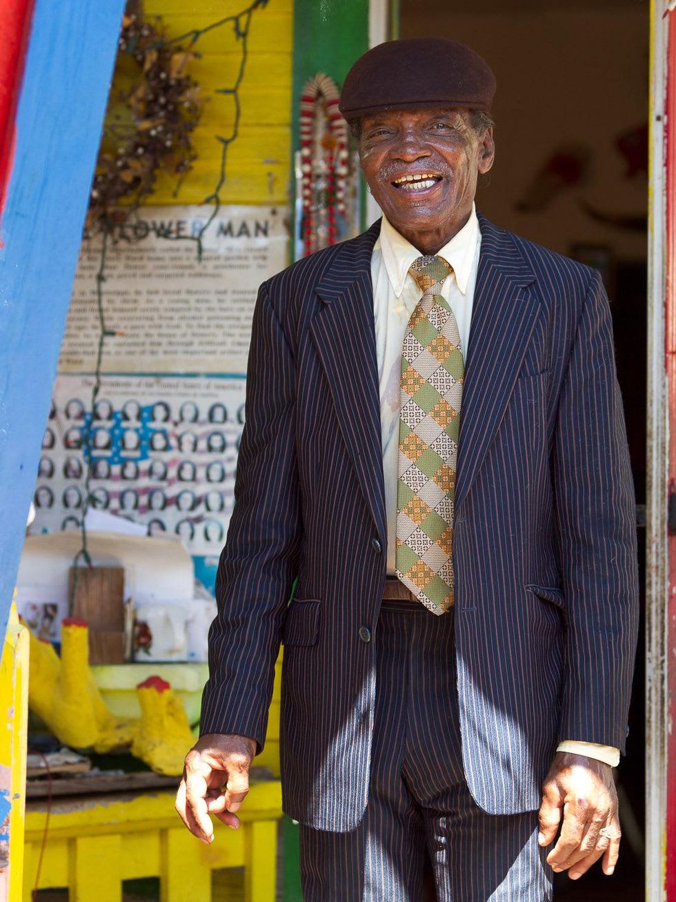 News_Orange Show_Eye-Opener Tour_October 2011_The_Flower_Man_Cleveland_Turner