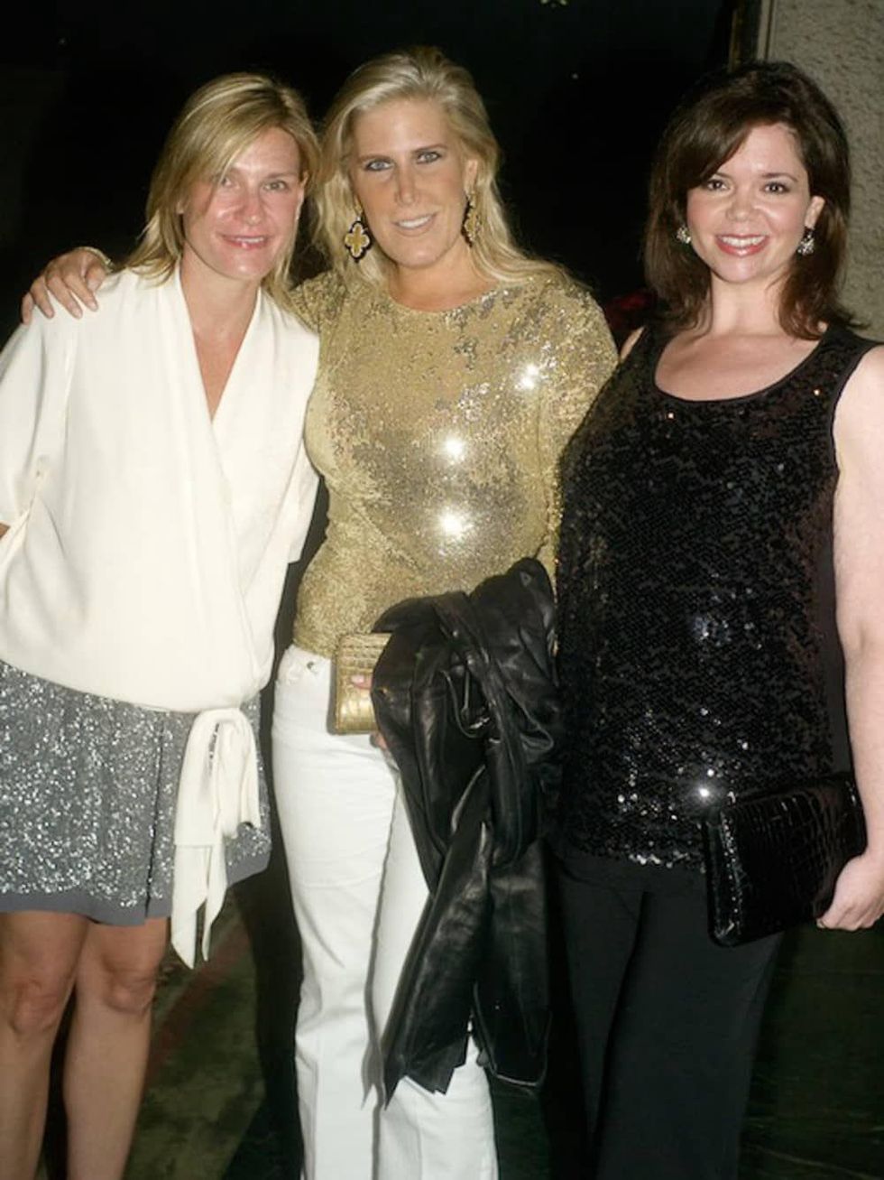 News_Pet Set_2010_Alex Knight_Courtney Hopson_Leigh Williams