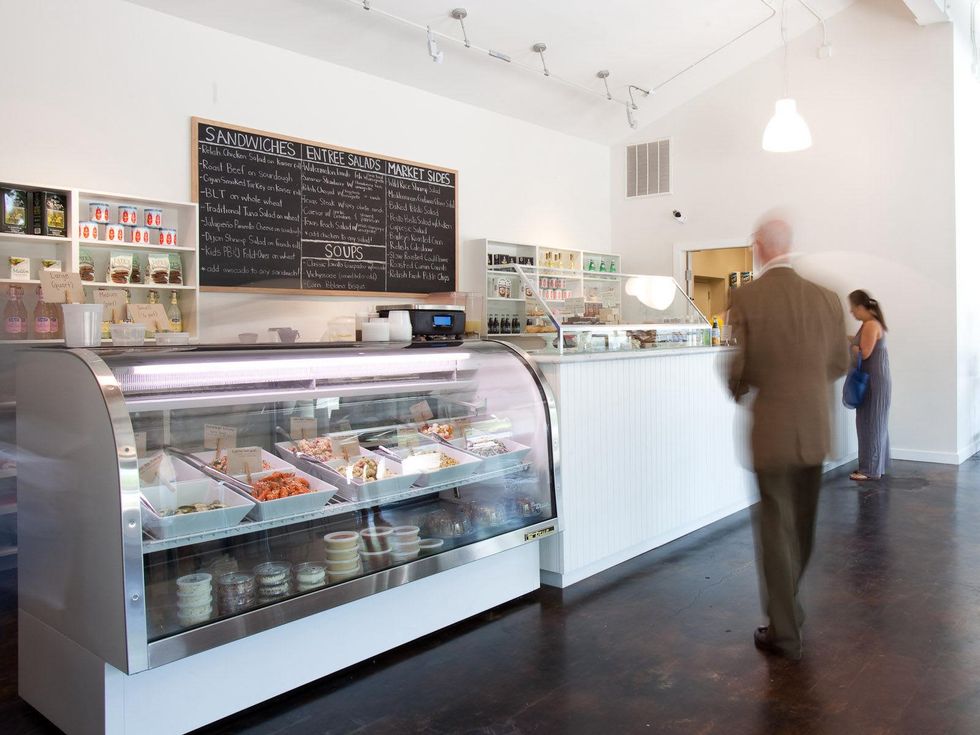 News_Relish_interior