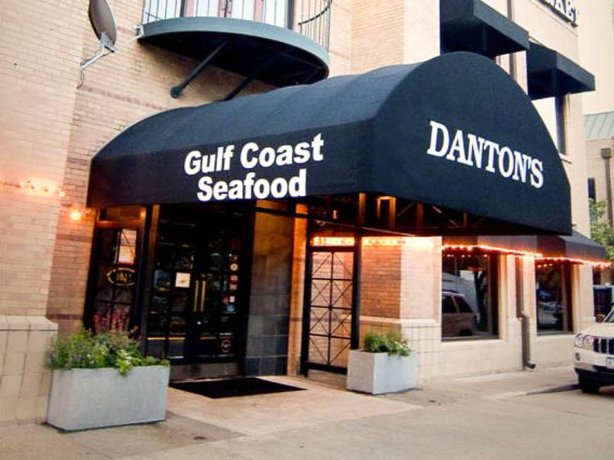 News_restaurant_Danton's Gulf Coast Seafood