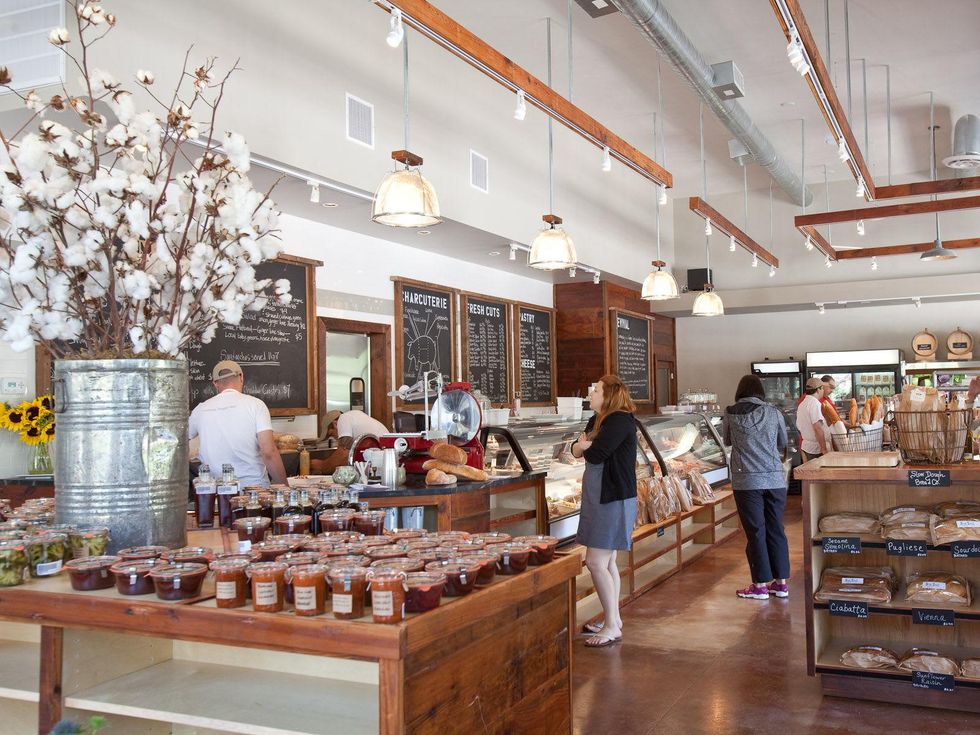 News_Revival Market_interior