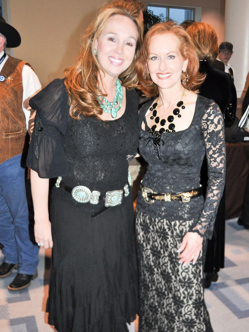 News_Rodeo Wine Auction_March 2010_Julie Brown_Carol Sawyer