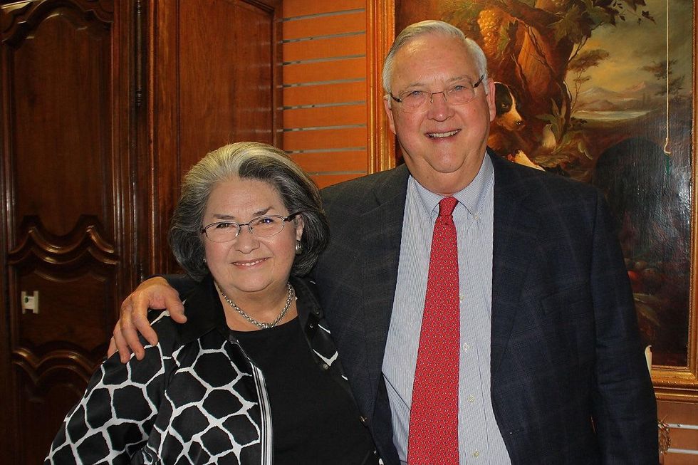 News, Shelby, Blue Bird Circle endowed chair, October 2014, Lelani Sinclair, Tom Sinclair