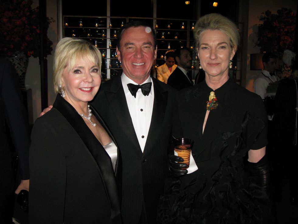 News_shelby_Ceron-Todd wedding_Karen Mayell,Mike Mayell, Holly Moore_December 2013_December 2013