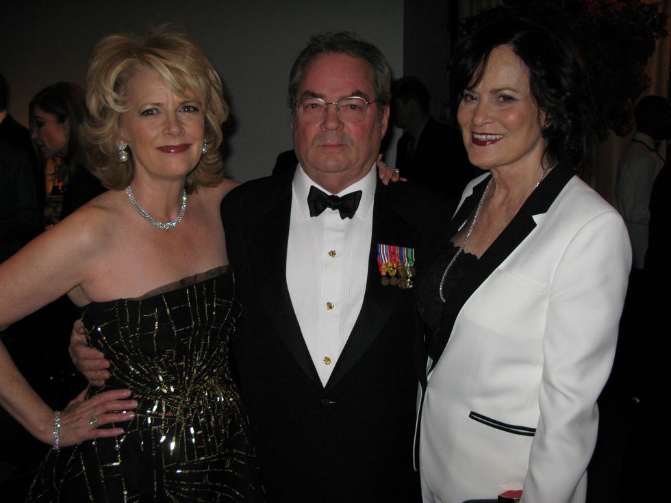 News_Shelby_Ceron-Todd wedding_Marcia Backus_Mike Hood_December 2013