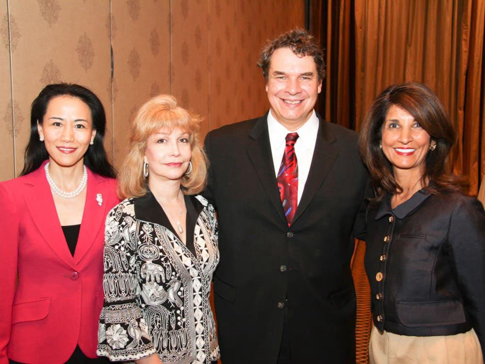 News_Shelby Column_021210_Three Cup luncheon_Y. Ping Sun_Susan Boggio_Greg Mortenson_Sultana Mangalji_by Peter Baatz