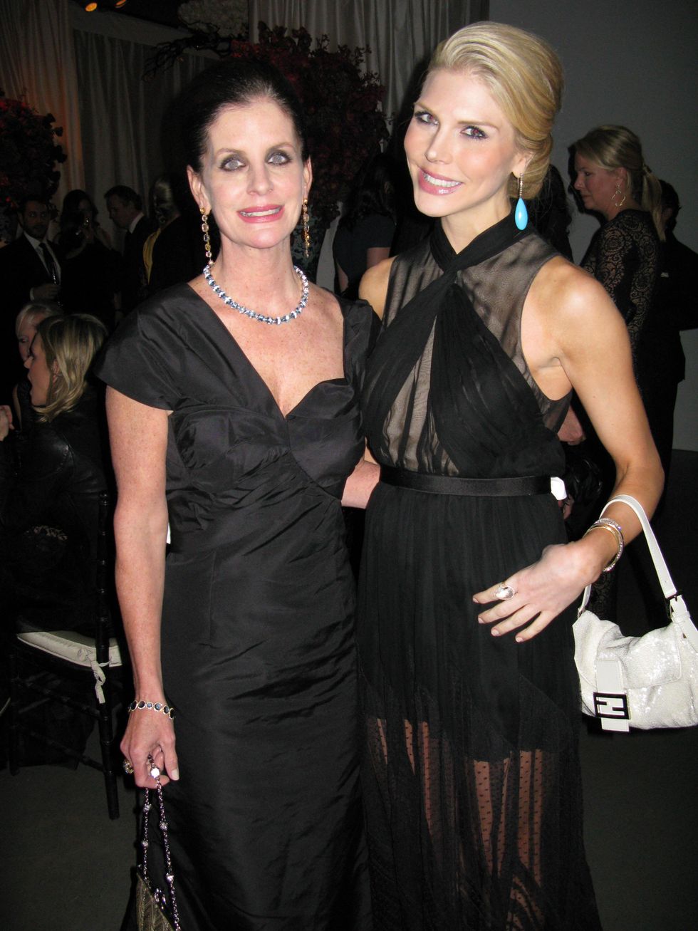 News_Shelby_December 2013_Ceron-Todd wedding_Dixie DeLuca_Lindsey Love NO RED EYE