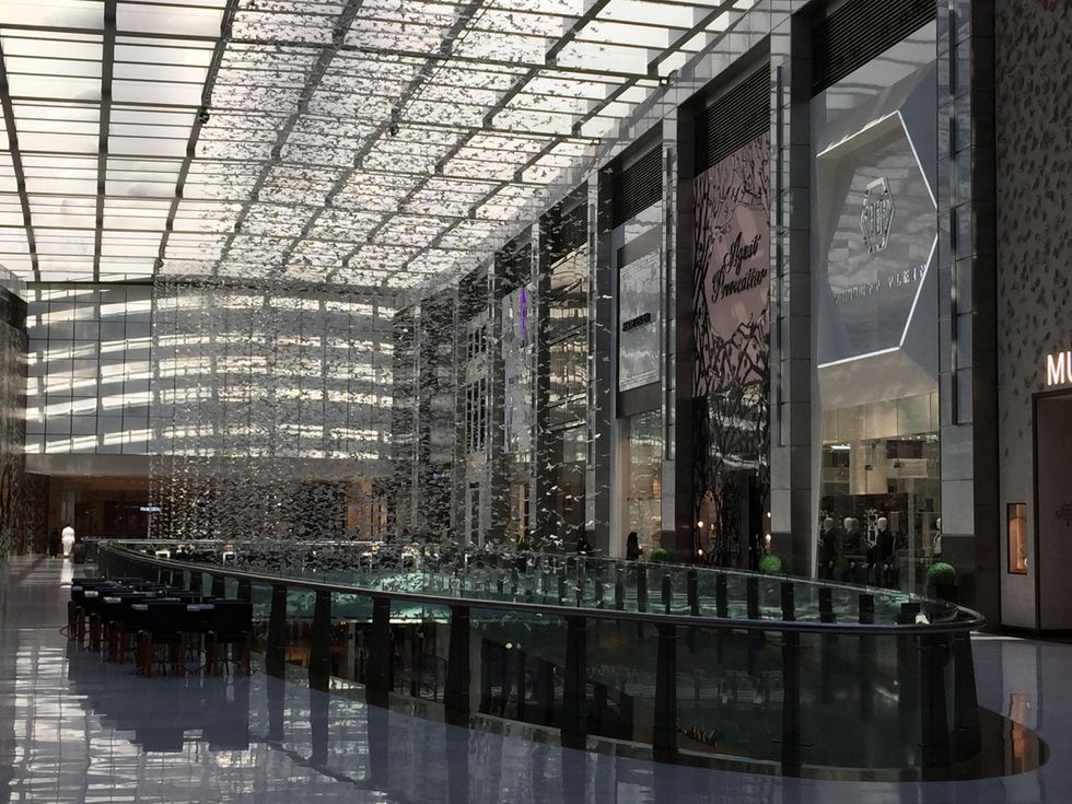 News, Shelby, Dubai Mall, January 2015