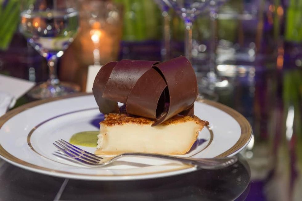 News, Shelby, Gerald Hines 90th birthday, Sept. 2015, Frank Gheryi-inspired Hoosier pie