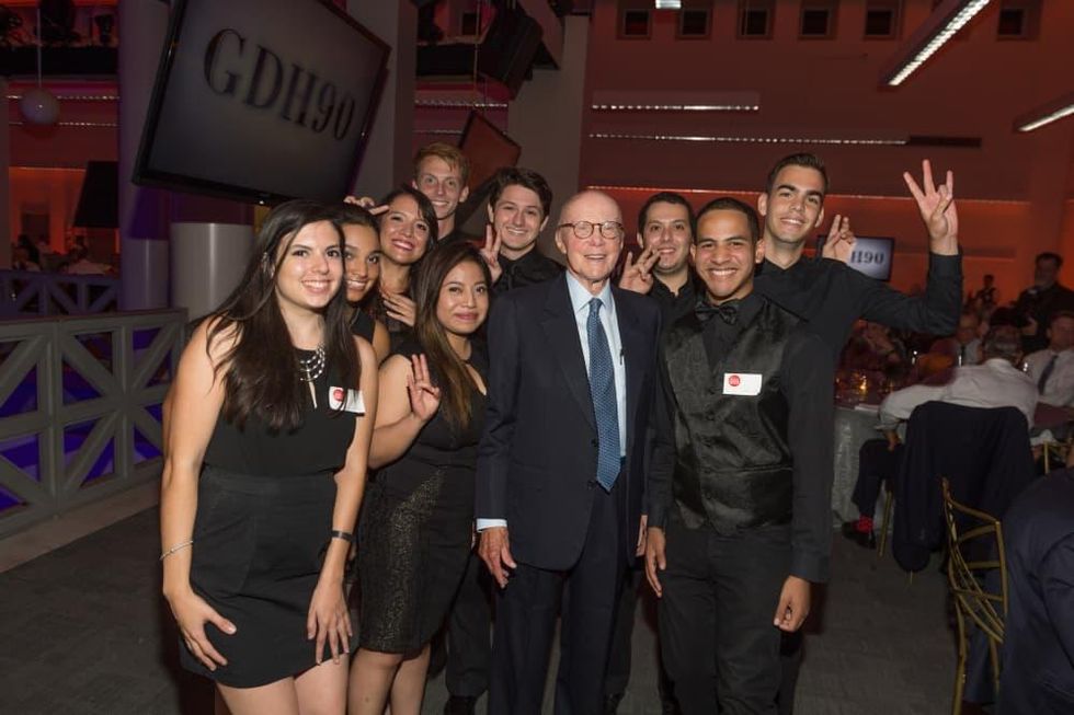 News, Shelby, Gerald Hines 90th birthday, Sept. 2015, Gerald Hines and architecture students