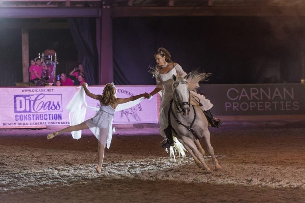 News, Shelby, Haras Cup, Nov. 2015, ballet dancer and horse