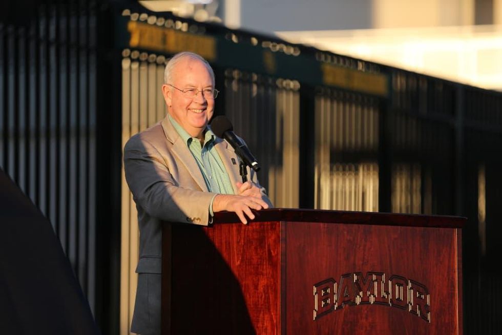 News, Shelby, John Eddie Williams Statue event, Nov. 2015, Ken Starr