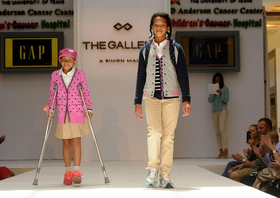 News, Shelby, MD Anderson Back to School, August 2015, Tatiana Demus, Savannah Demus