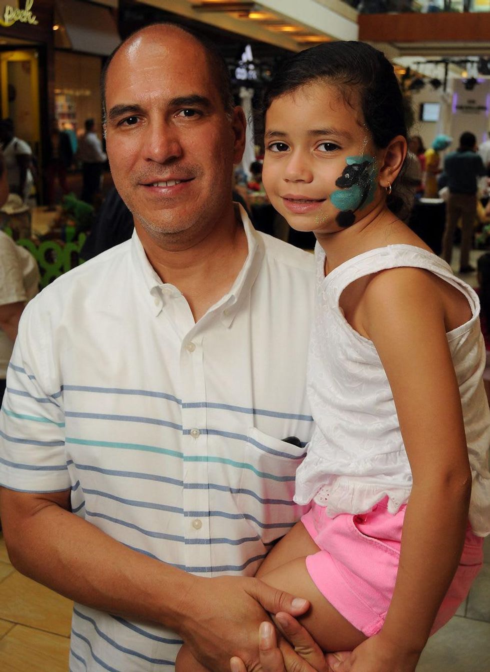 News, Shelby, MD Anderson Children's Fashions, August, 2014,Victor Hernandez with Brenda