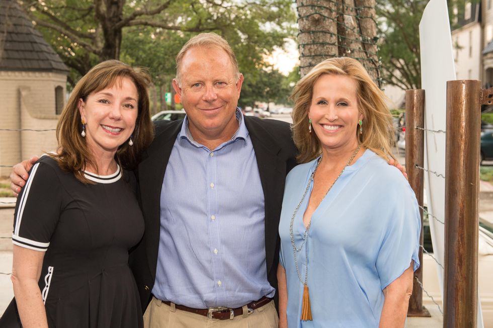 News, Shelby, Pet Set Kick-off, Hardwood Grill, June 2015, Elizabeth Stein, Tate Johnson & Vanessa Sendukas