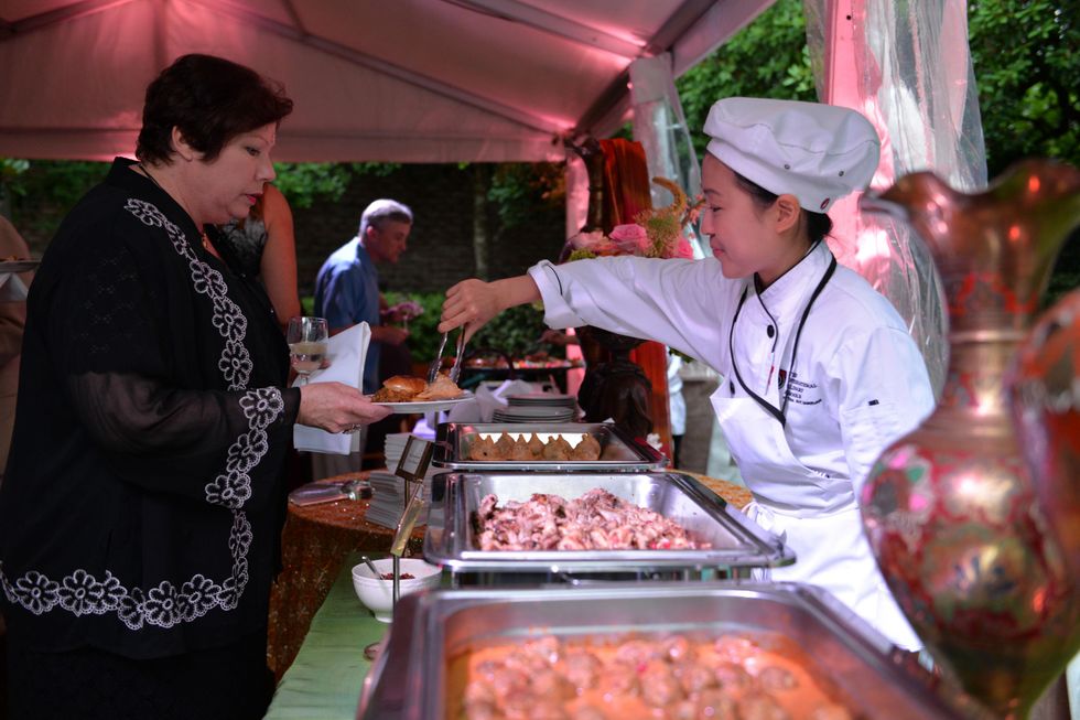 News, Shelby, Recipe for Success Indian dinner, May 2015, Omana and Sam Abraham