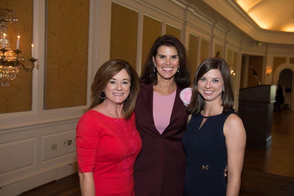 News, Shelby, Santa Maria Hostel, Oct. 2015, Kelli Fondren, Lisa Malosky, Lindsey Smith