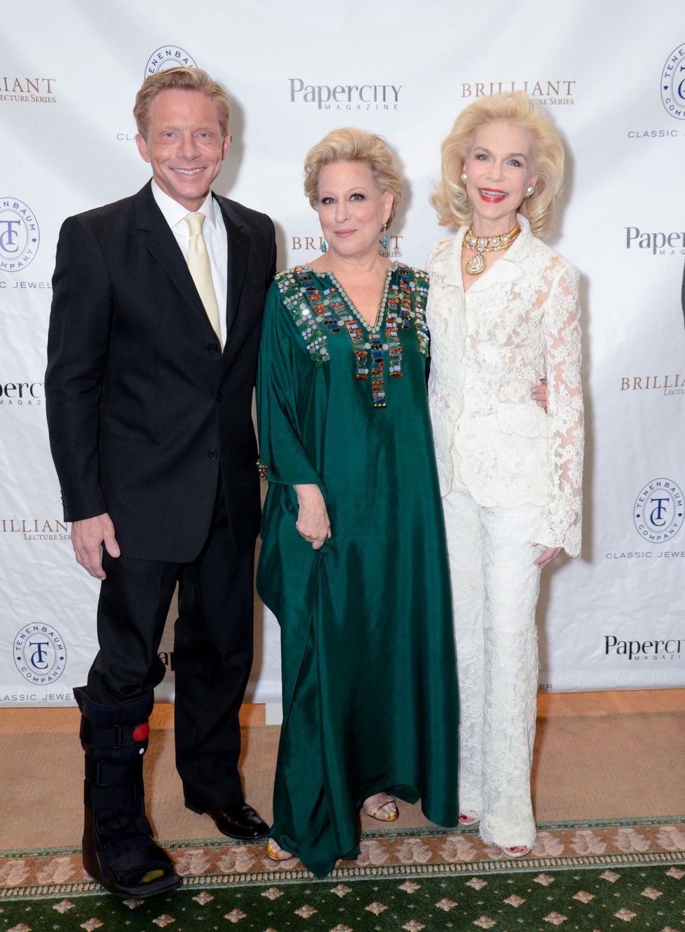 News, Shelby, Scott Brogan, Bette Midler, Lynn Wyatt