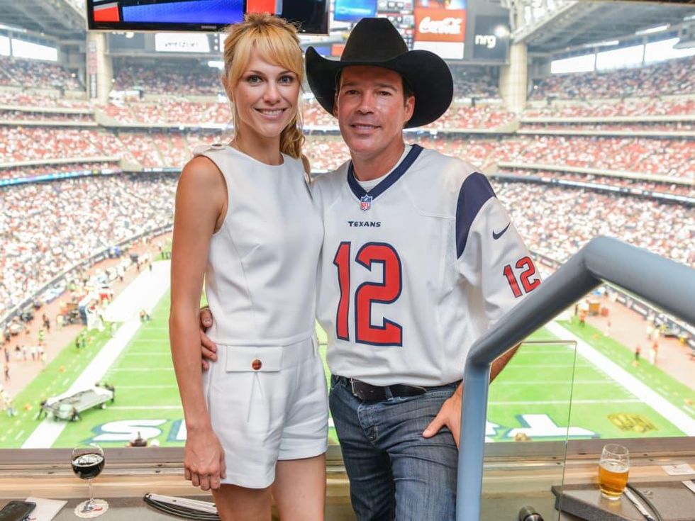 News, Shelby, Texans Owners suite, Sept. 2015, Jessica & Clay Walker