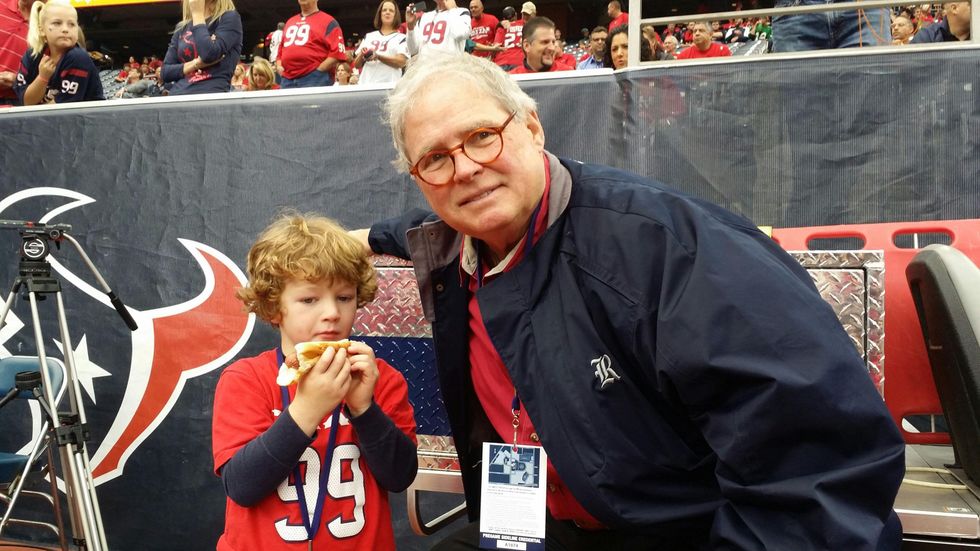 News, Shelby, Texans sidelines party, Nov. 2014