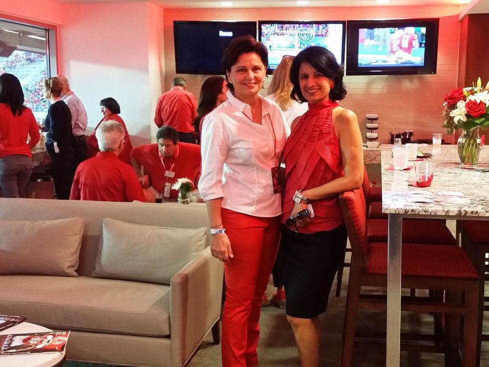 News, Shelby, UH Stadium Suite Life, Sept. 2014, Beth Madison, Renu Khator