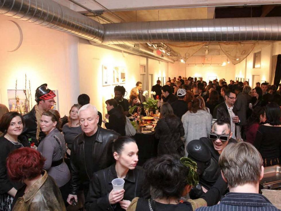 News_Spacetaker_Apocalypto_crowd