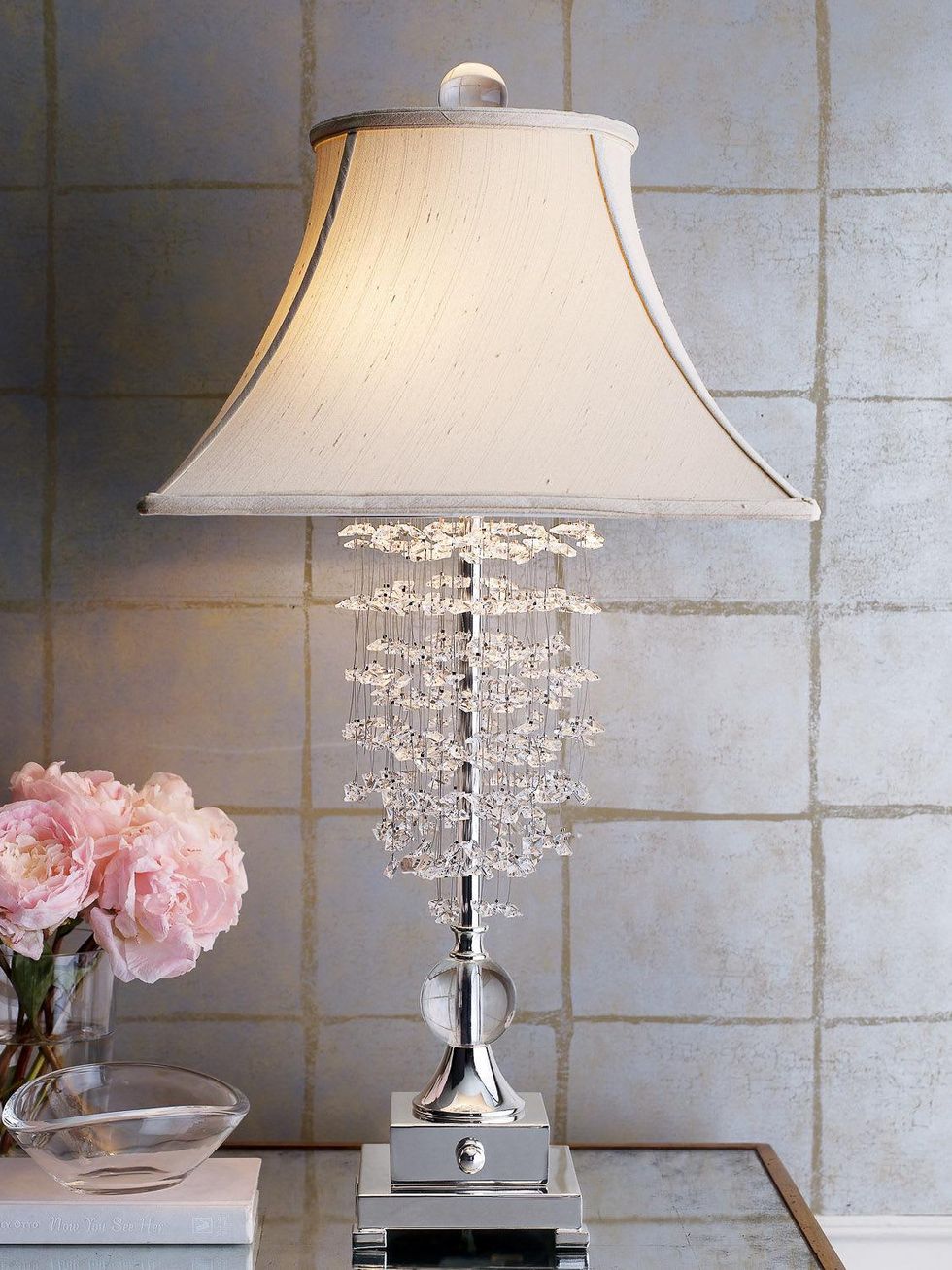 News_Table lamp_Horchow_Fascination