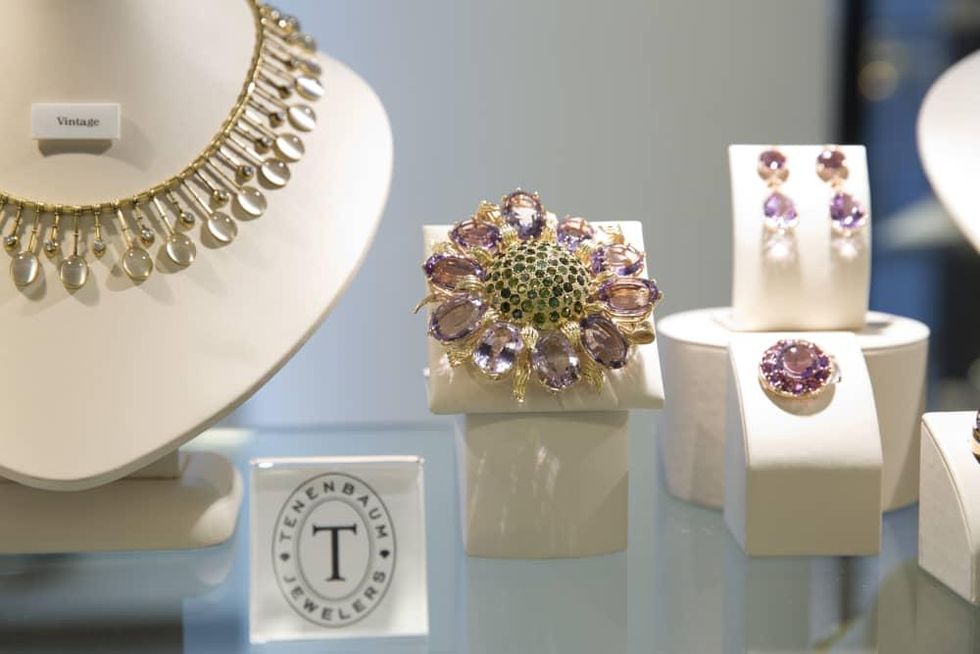 News, Tenenbaum at Tootsies, Dec. 2015,