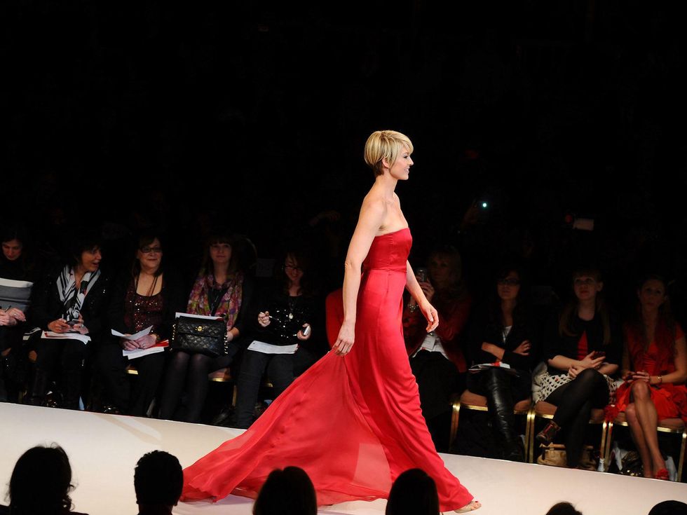 News_The Heart Truth Red Dress Collection_Fall 2012_Jenna Elfman