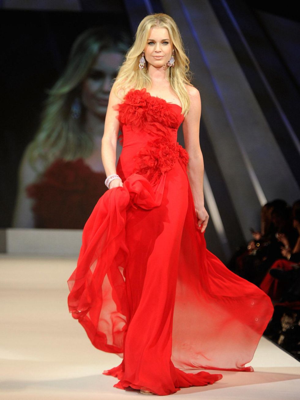News_The Heart Truth Red Dress Collection_Fall 2012_Rebecca Romijn