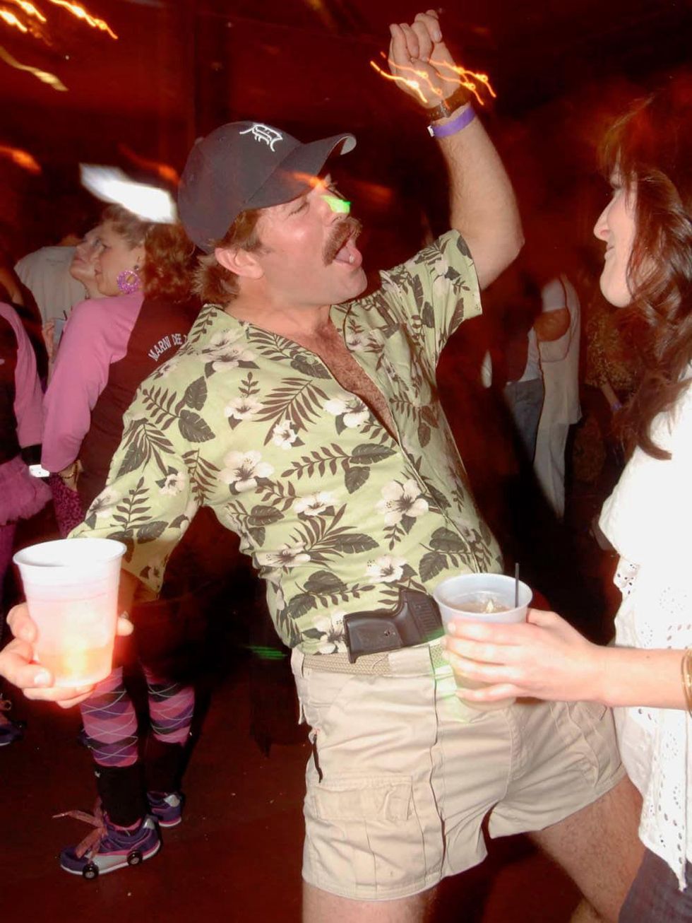 News_TIRR Foundation 2010_Scott Mills_Lauren Stevens