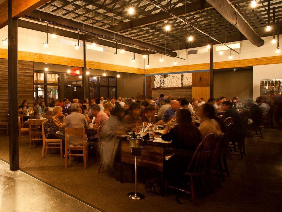 News_Underbelly_interior_crowd