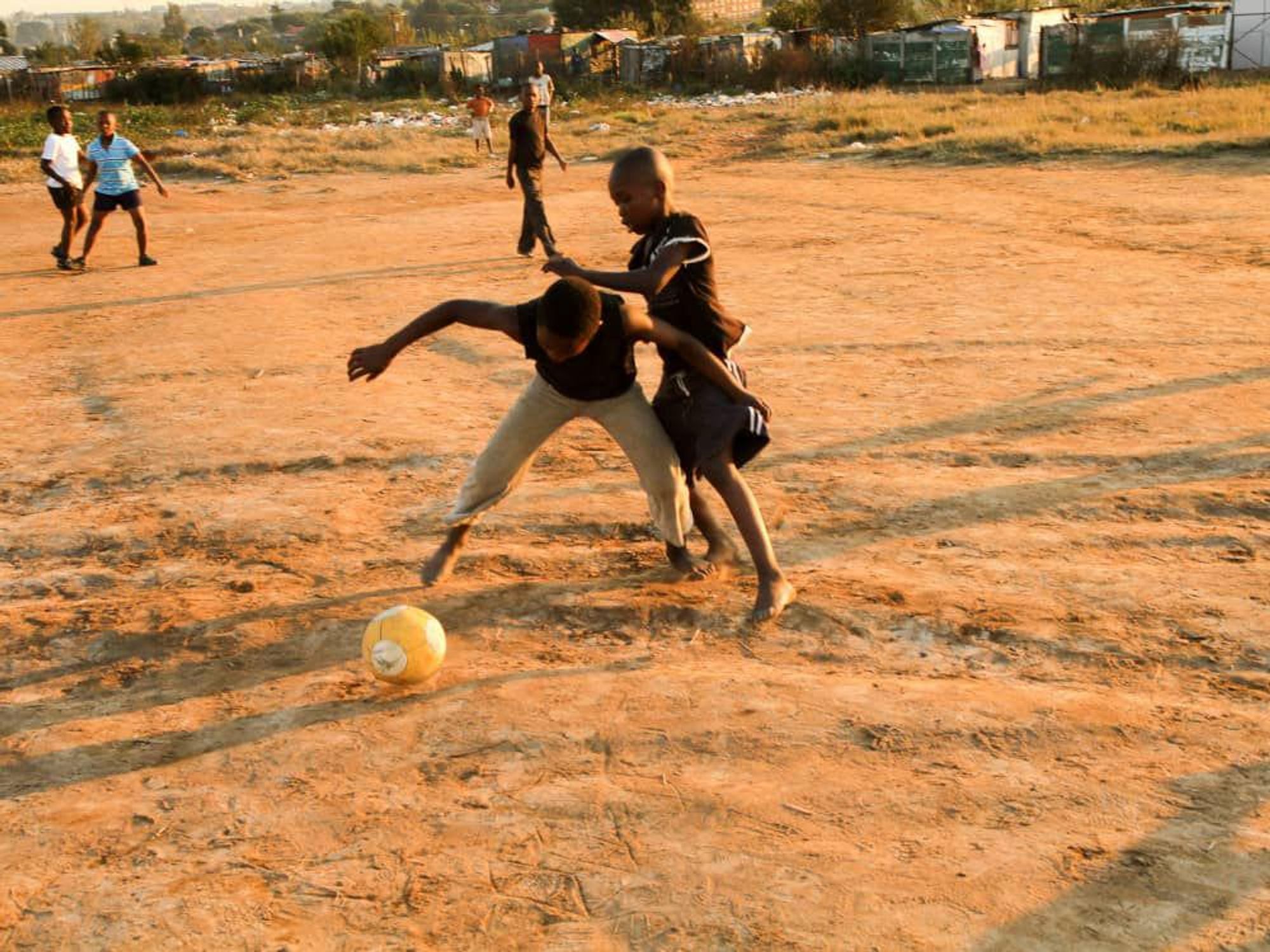 News_Vuvuzela_soccer ball_soccer_game