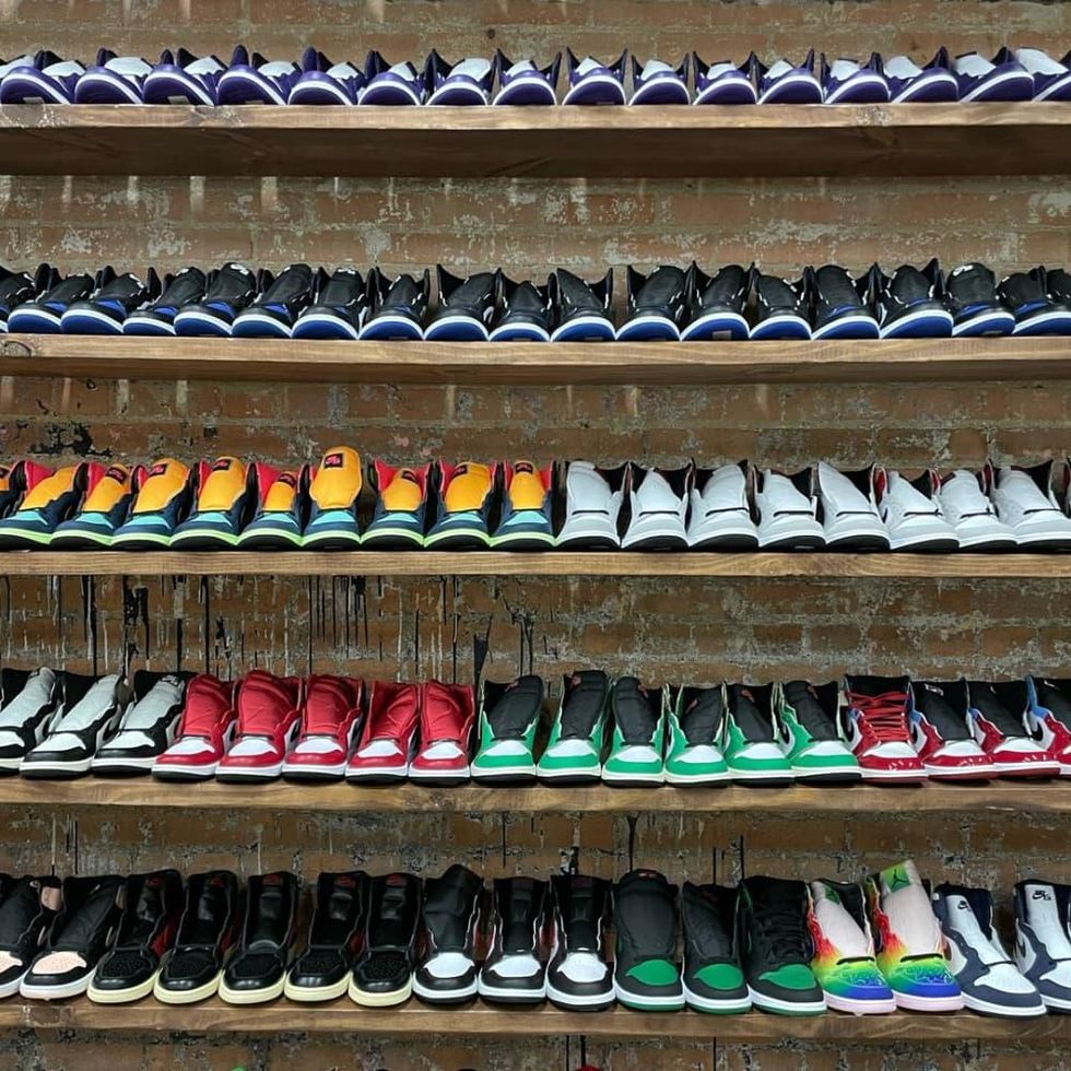 Nollege clothing shoes Houston